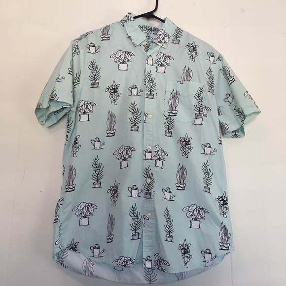 Short Sleeve Button Down - Picture 3 of 6